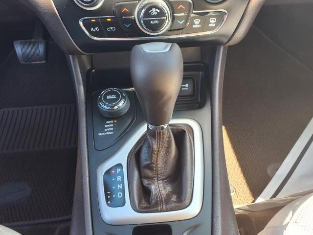 2017 Jeep Cherokee Overland