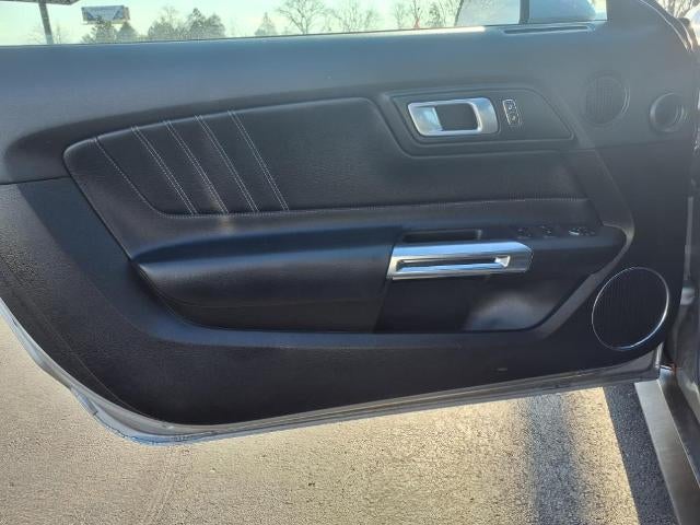 2022 Ford Mustang EcoBoost