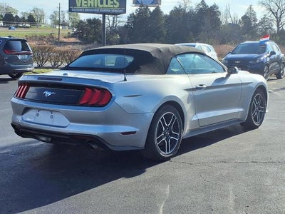 2022 Ford Mustang EcoBoost