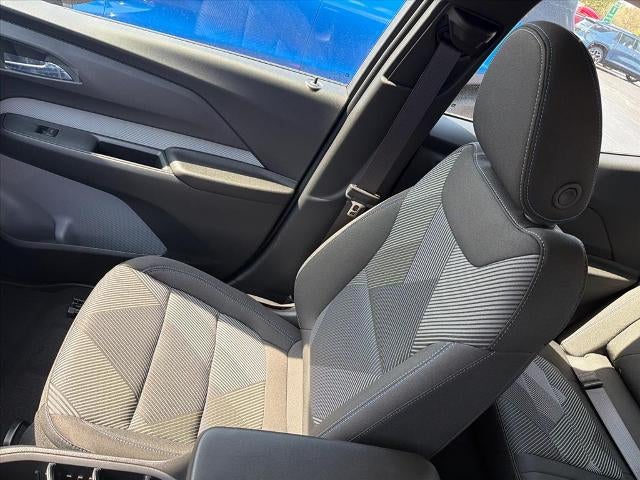 2027 Chevrolet Bolt FWD 4dr LT