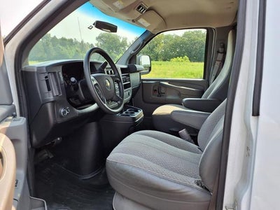2012 Chevrolet Express Passenger 3500 1LT