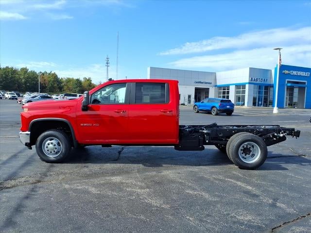 2026 Chevrolet Silverado 3500 HD Chassis Cab 4WD Crew Cab 177" WB, 60" CA LT