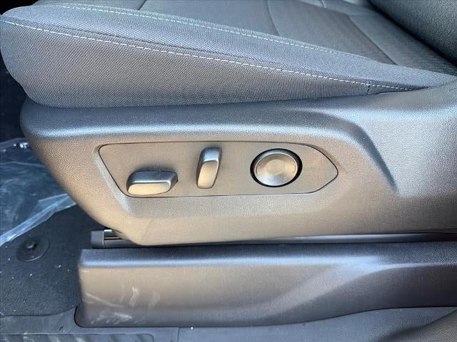 2026 Chevrolet Silverado 2500 HD Crew Cab Standard Box 4-Wheel Drive Custom