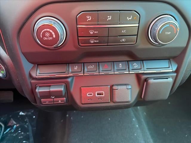 2026 Chevrolet Silverado 2500 HD Crew Cab Standard Box 4-Wheel Drive Custom