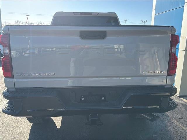 2026 Chevrolet Silverado 2500 HD Crew Cab Standard Box 4-Wheel Drive Custom