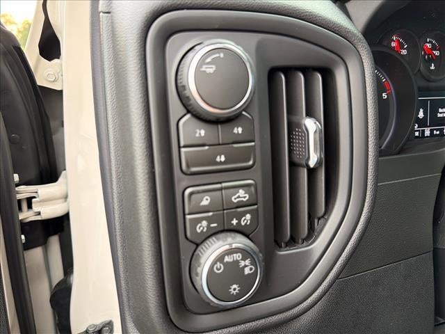 2026 Chevrolet Silverado 2500 HD Crew Cab Standard Box 4-Wheel Drive Custom