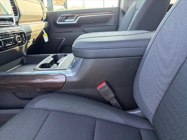 2026 Chevrolet Silverado 2500 HD Crew Cab Standard Box 4-Wheel Drive LT