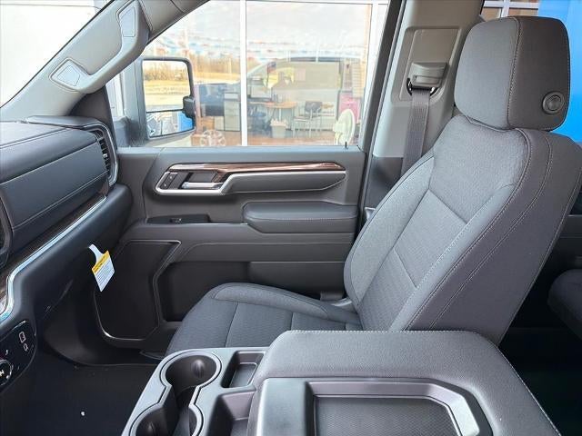 2026 Chevrolet Silverado 2500 HD Crew Cab Long Box 4-Wheel Drive LT