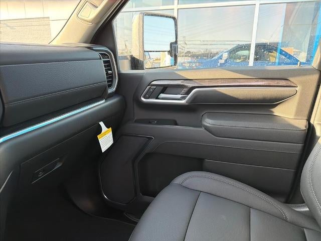 2026 Chevrolet Silverado 2500 HD Crew Cab Standard Box 4-Wheel Drive LTZ