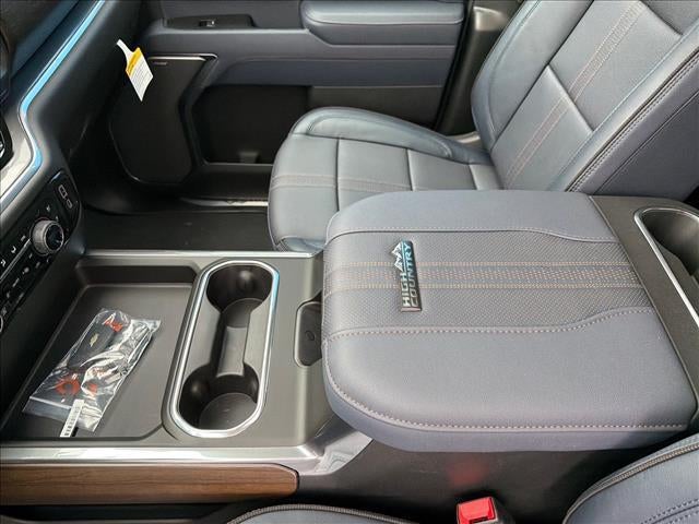 2026 Chevrolet Silverado 2500 HD Crew Cab Standard Box 4-Wheel Drive High Country