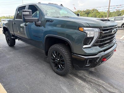 2026 Chevrolet Silverado 3500 HD Crew Cab Standard Box 4-Wheel Drive LT