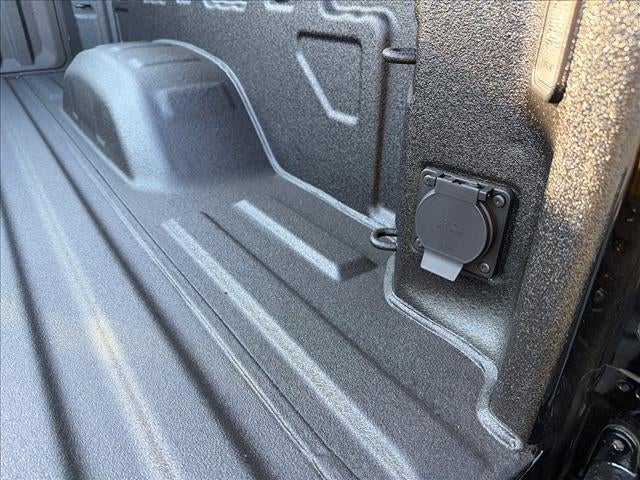 2026 Chevrolet Silverado 3500 HD Crew Cab Standard Box 4-Wheel Drive LT
