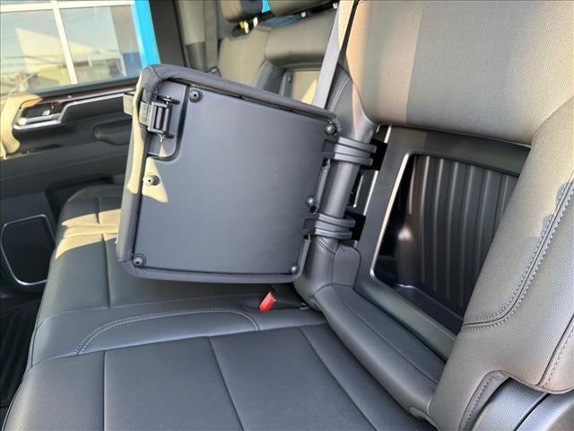 2026 Chevrolet Silverado 3500 HD Crew Cab Standard Box 4-Wheel Drive LT