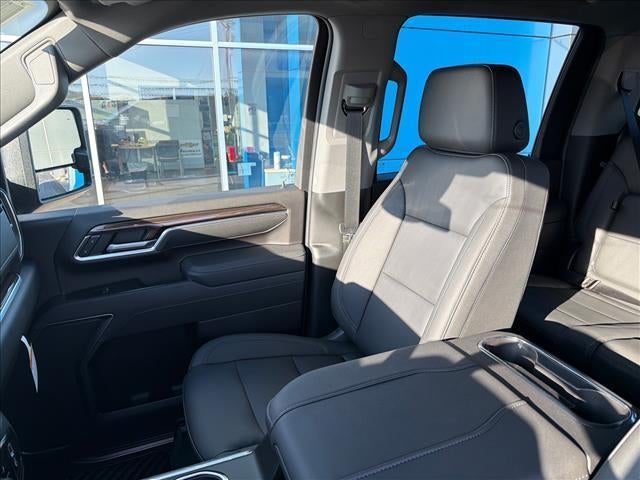 2026 Chevrolet Silverado 3500 HD Crew Cab Standard Box 4-Wheel Drive LT