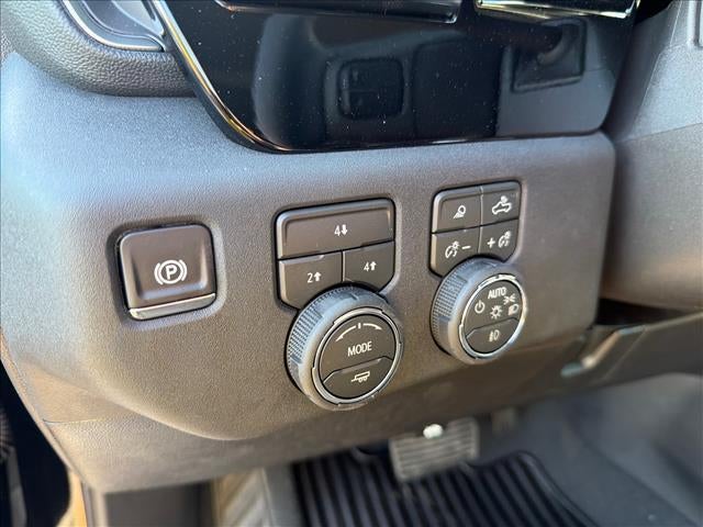 2026 Chevrolet Silverado 3500 HD Crew Cab Standard Box 4-Wheel Drive LT