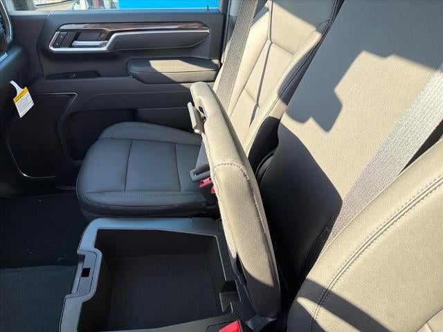 2026 Chevrolet Silverado 3500 HD Crew Cab Long Box 4-Wheel Drive LT