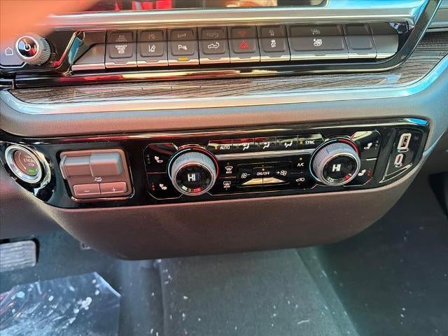 2026 Chevrolet Silverado 3500 HD Crew Cab Long Box 4-Wheel Drive LT