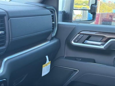 2026 Chevrolet Silverado 3500 HD Crew Cab Standard Box 4-Wheel Drive LT