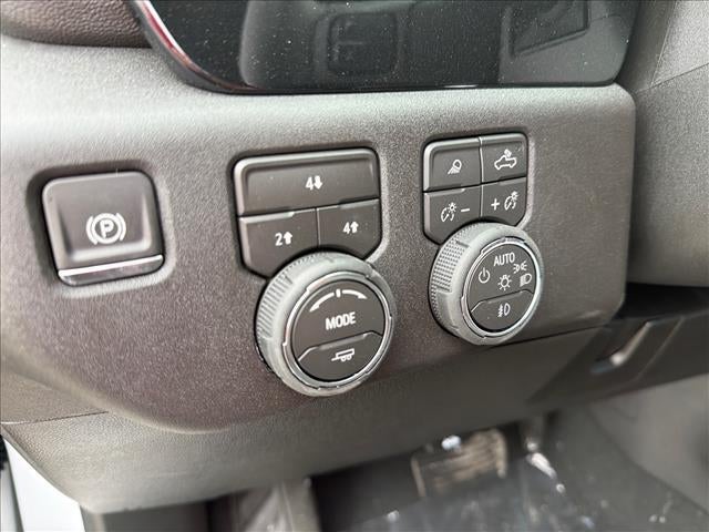 2026 Chevrolet Silverado 3500 HD Crew Cab Long Box 4-Wheel Drive LT