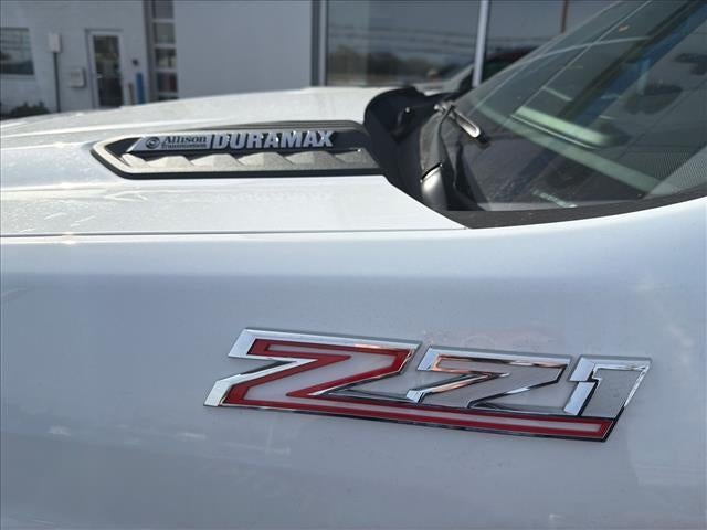 2026 Chevrolet Silverado 3500 HD Double Cab Long Box 4-Wheel Drive LT