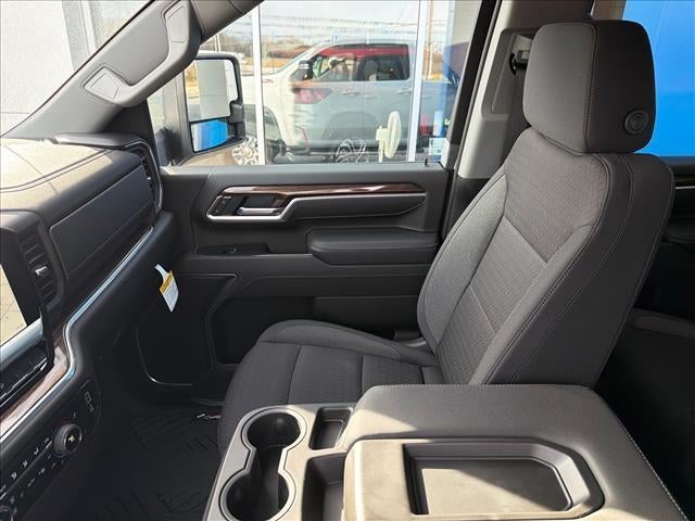 2026 Chevrolet Silverado 3500 HD Double Cab Long Box 4-Wheel Drive LT