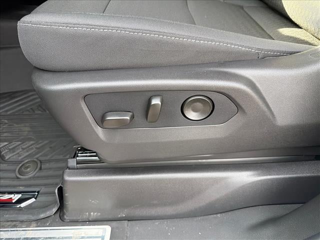 2026 Chevrolet Silverado 3500 HD Double Cab Long Box 4-Wheel Drive LT