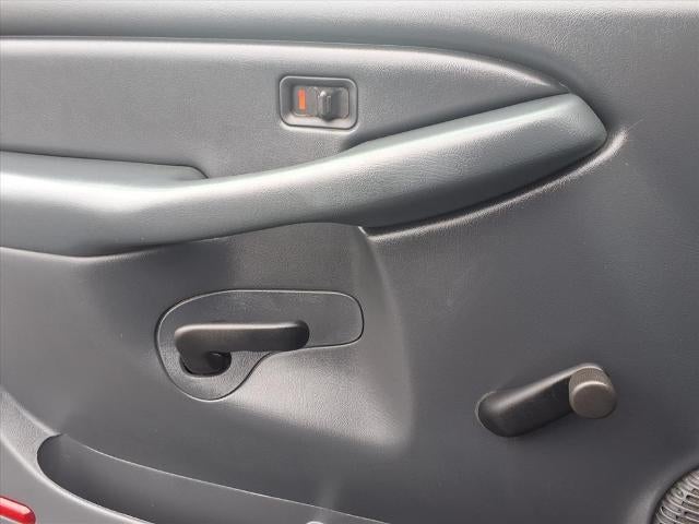 2000 Chevrolet Silverado 1500 Base