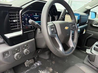 2026 Chevrolet Silverado 1500 Crew Cab Short Box 4-Wheel Drive LT 2FL