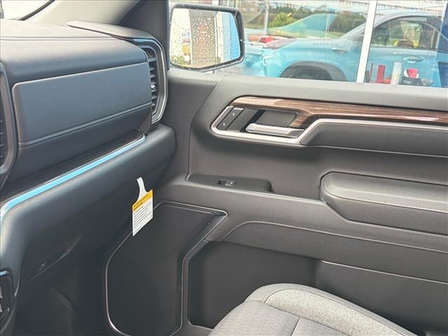2026 Chevrolet Silverado 1500 Crew Cab Short Box 4-Wheel Drive RST