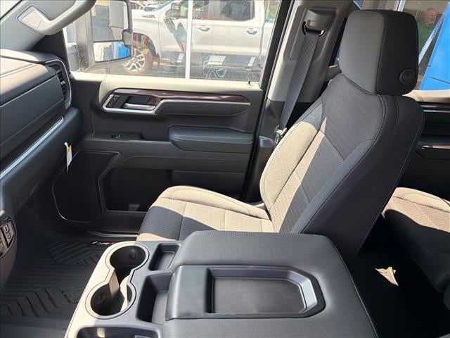 2026 Chevrolet Silverado 1500 Crew Cab Short Box 4-Wheel Drive LT 1LT