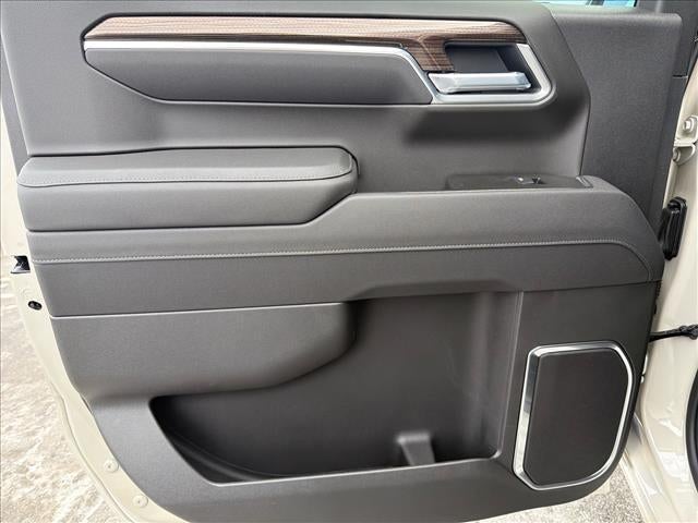 2026 Chevrolet Silverado 1500 Crew Cab Short Box 4-Wheel Drive RST