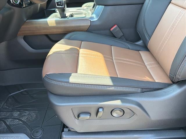 2026 Chevrolet Silverado 1500 Crew Cab Short Box 4-Wheel Drive High Country