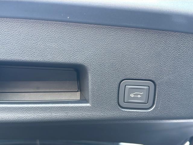 2027 Chevrolet Traverse LT w/1LT