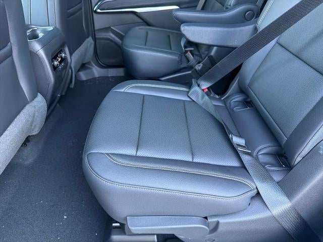 2027 Chevrolet Traverse LT w/1LT