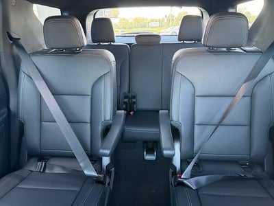 2027 Chevrolet Traverse LT w/1LT