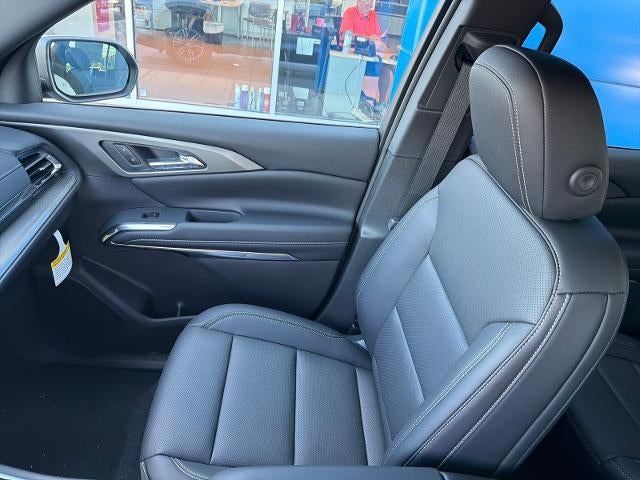 2027 Chevrolet Traverse LT w/1LT