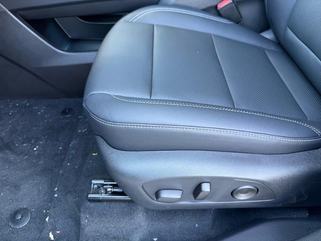 2027 Chevrolet Traverse LT w/1LT