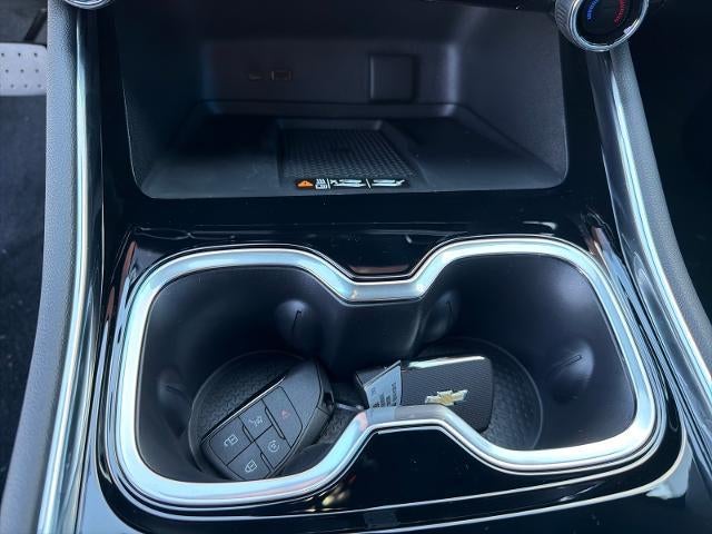 2027 Chevrolet Traverse LT w/1LT
