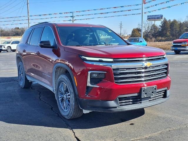2024 Chevrolet Traverse LT