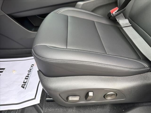 2027 Chevrolet Traverse LT w/1LT