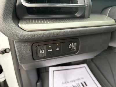 2027 Chevrolet Traverse LT w/1LT