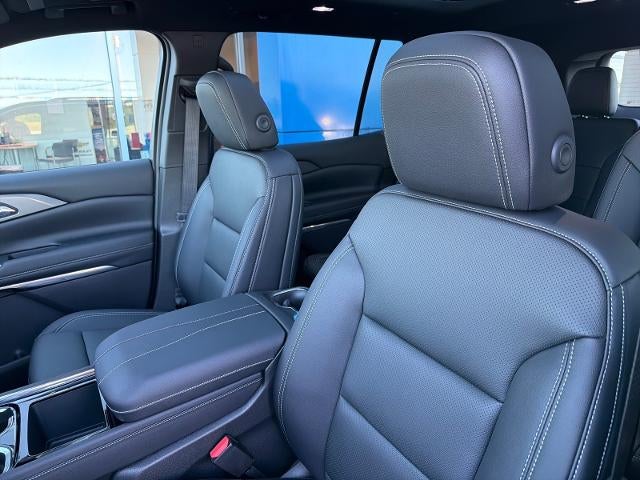 2027 Chevrolet Traverse LT w/1LT