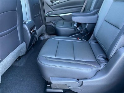2027 Chevrolet Traverse LT w/2LT