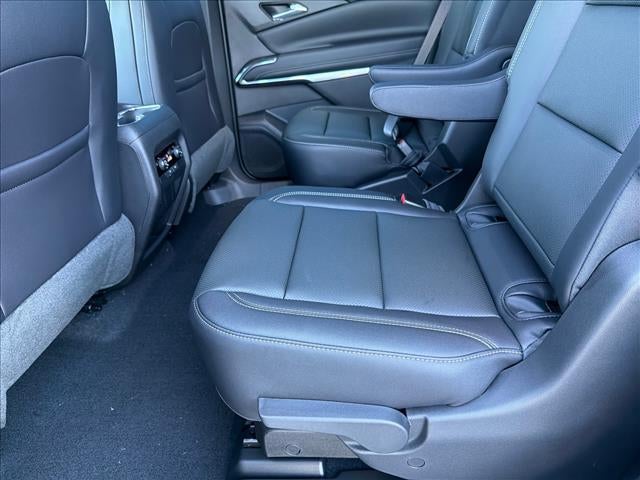 2027 Chevrolet Traverse LT w/2LT
