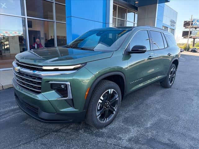 2027 Chevrolet Traverse LT w/2LT