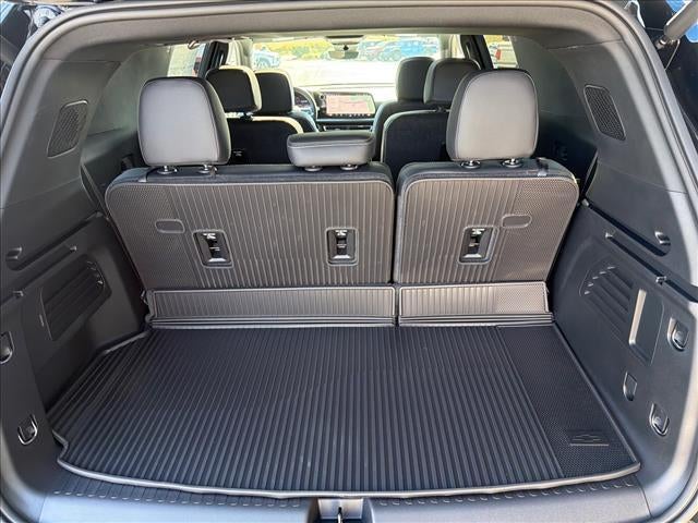 2027 Chevrolet Traverse LT w/2LT