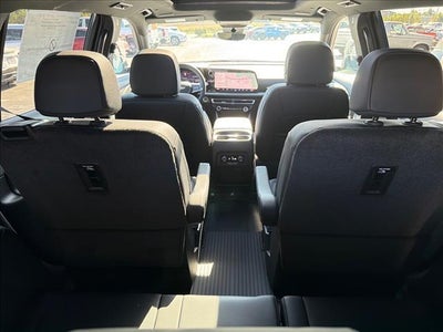 2027 Chevrolet Traverse LT w/2LT