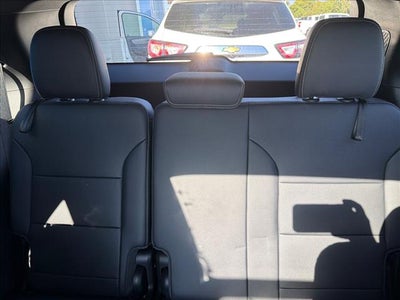 2027 Chevrolet Traverse LT w/2LT