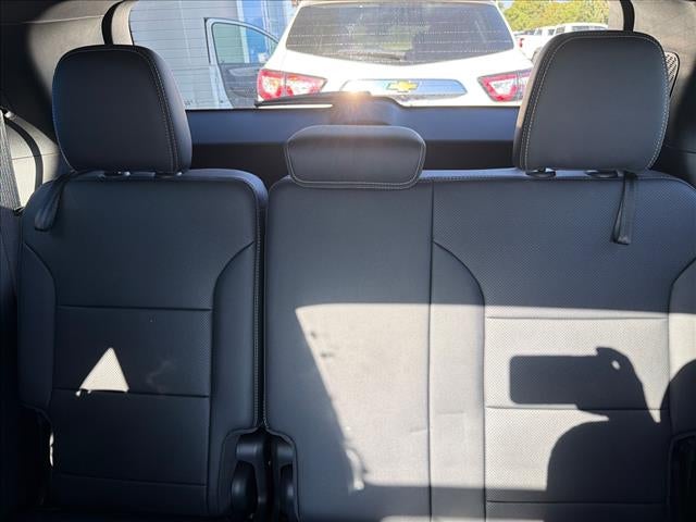 2027 Chevrolet Traverse LT w/2LT