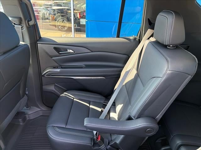 2027 Chevrolet Traverse LT w/2LT